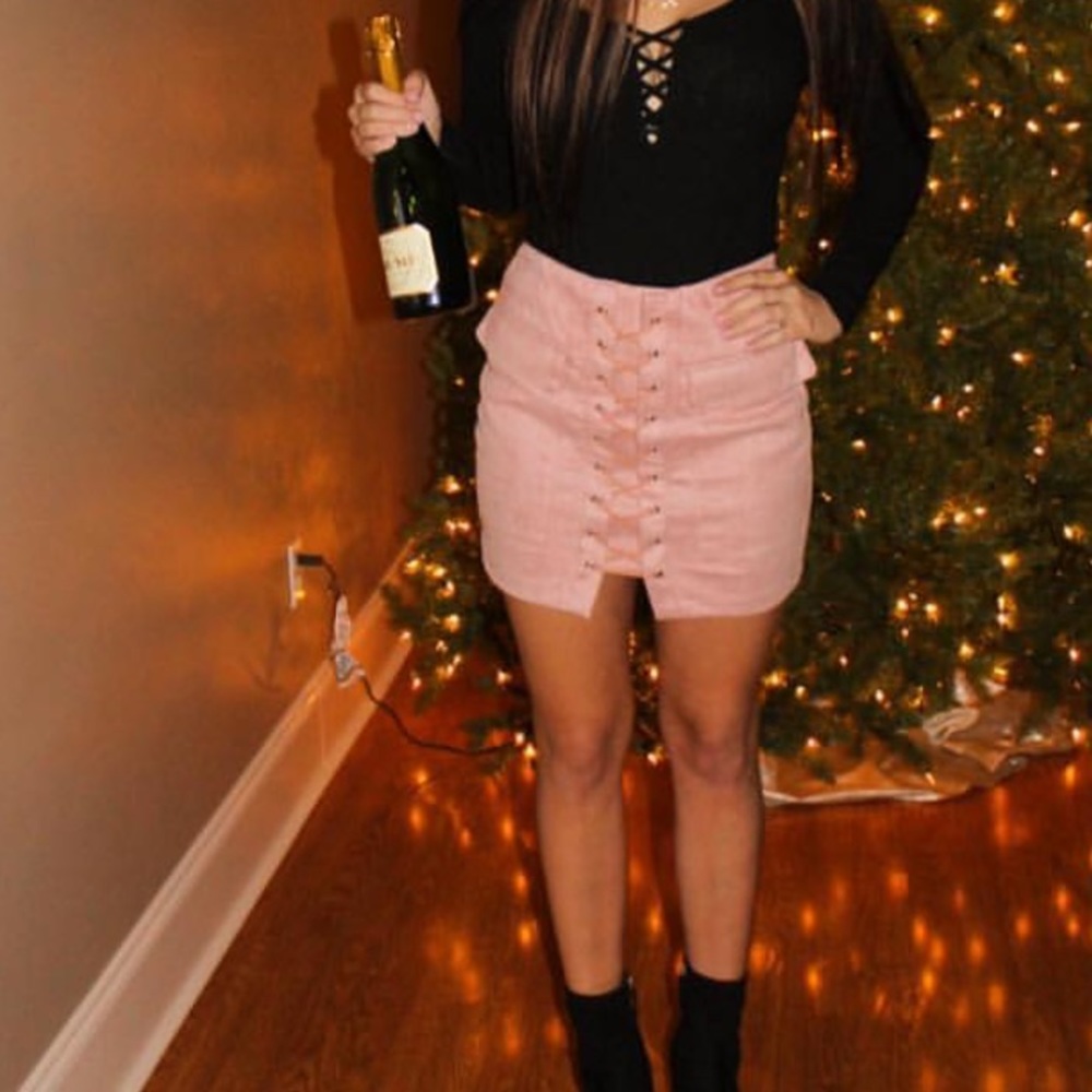 Boutique suede blush skirt